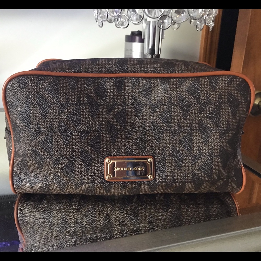 MICHAEL Michael Kors Jet Set Makeup Travel Bag